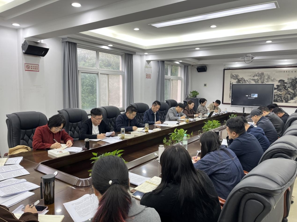 学校召开党建和思想政治工作月例会