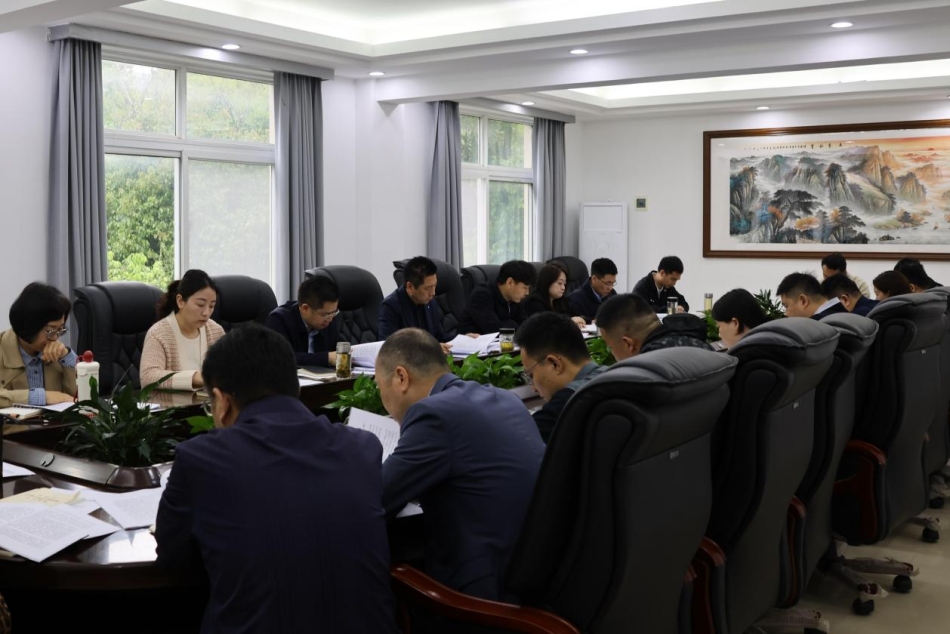 学校召开党建和思想政治工作月例会