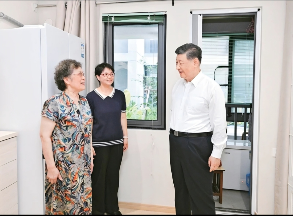 习近平：加强普惠性、基础性、兜底性民生建设